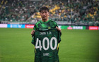 大TIFO、紀念球衣、張稀哲進球，完美安排。