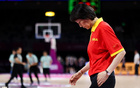 中國(guó)U19女籃慘敗加拿大隊(duì)，攻防失守，凈負(fù)63分。
