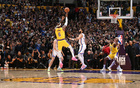 NBA賽季經(jīng)典：詹皇得分王，巴特勒率隊(duì)逆襲